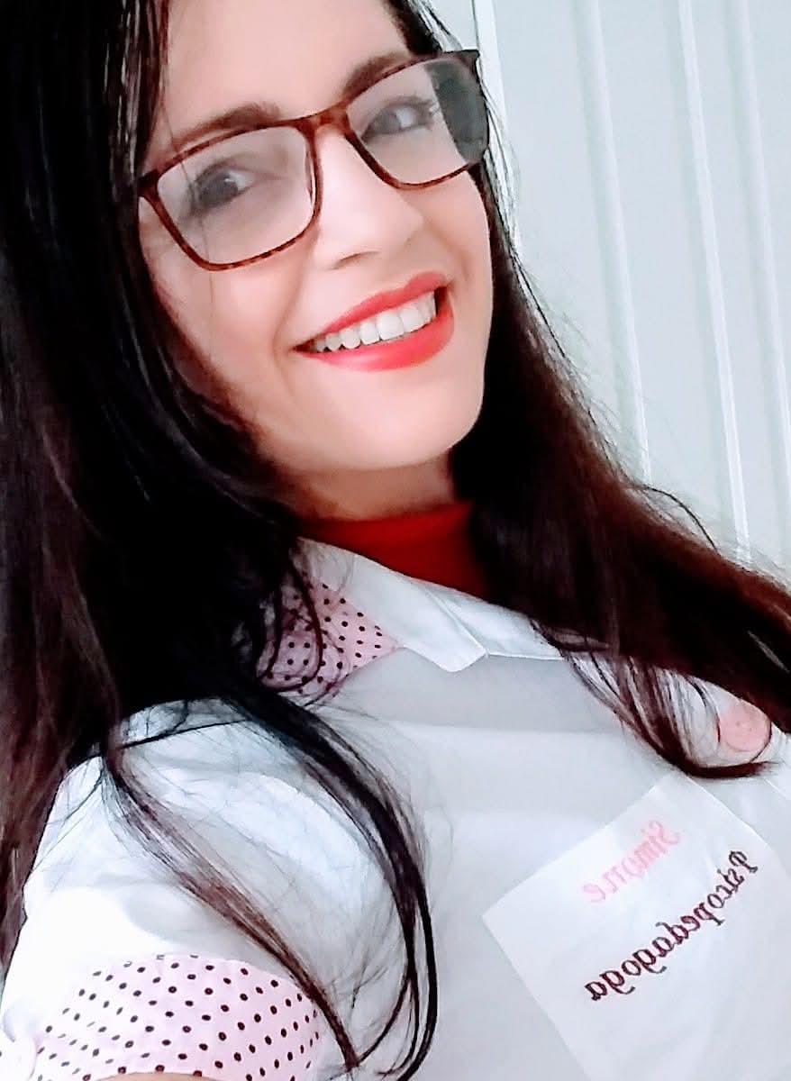 Professora Simone Pereira Lima